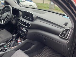 2018 Hyundai Tucson III Рестайлинг, чёрный, 1952811 рублей, вид 4