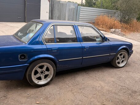 1985 BMW 3 серии 318i II (E30), синий, 300000 рублей, вид 4