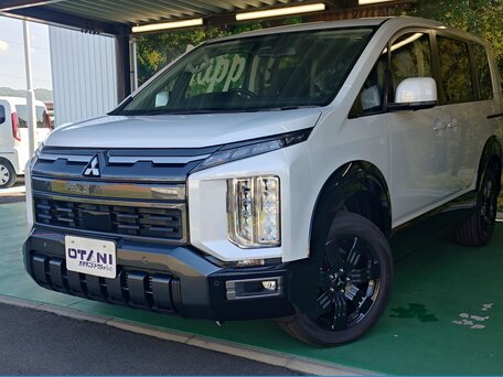 2023 Mitsubishi Delica D:5 I Рестайлинг, белый, 2990000 рублей, вид 1