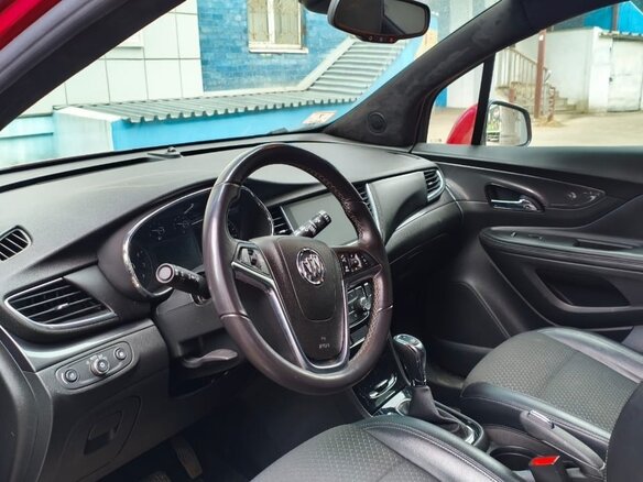 2018 Buick Encore I Рестайлинг, красный, 1550000 рублей - вид 5