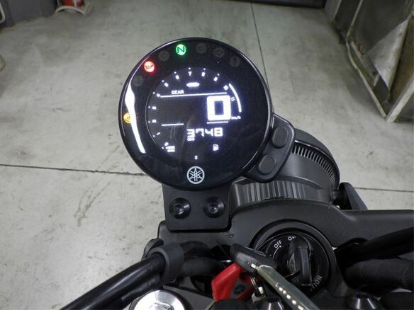 2023 Yamaha XSR700, чёрный, 900000 рублей - вид 6