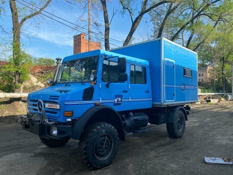 2013 Mercedes-Benz Unimog, синий, 12000000 рублей, вид 3