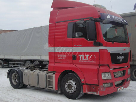 2008 MAN TGX, красный, 3300000 рублей, вид 1