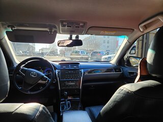 2017 Toyota Camry VII (XV50) Рестайлинг 2, чёрный, 2420000 рублей, вид 4