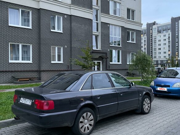 1996 Audi A6 I (C4), фиолетовый, 400000 рублей - вид 5