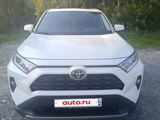 2020 Toyota RAV4 V (XA50), белый, 2900000 рублей, вид 1