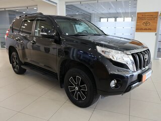 2017 Toyota Land Cruiser Prado 150 Series Рестайлинг 1, чёрный, 3300000 рублей, вид 3