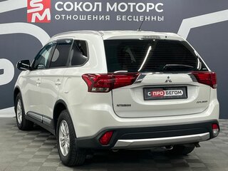 2016 Mitsubishi Outlander III Рестайлинг 2, белый, 1789900 рублей, вид 4