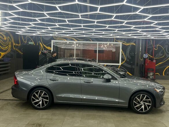 2020 Volvo S60 III, серый - вид 6