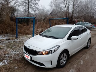 2019 Kia Cerato III Рестайлинг (Classic), белый, 1400000 рублей, вид 2