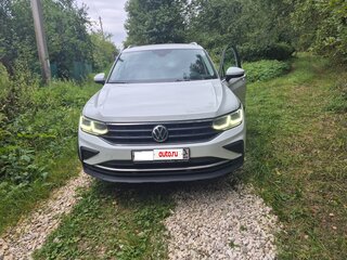 2021 Volkswagen Tiguan II Рестайлинг, белый, 3350000 рублей, вид 2