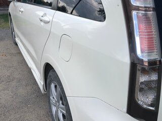2011 Honda Stream II Рестайлинг, белый, 1250000 рублей, вид 5