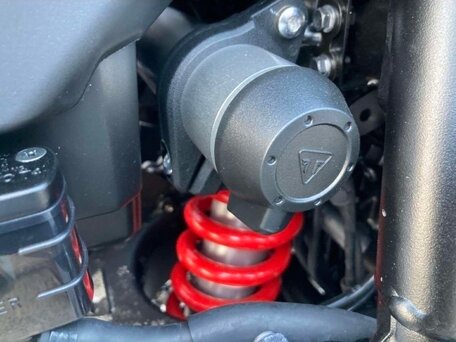 2025 Triumph Tiger 900, красный, 1990000 рублей, вид 4