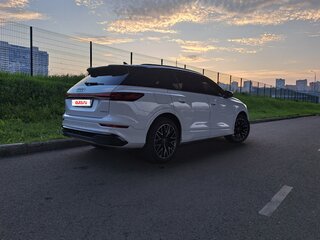 2022 Audi Q5 e-tron 40, белый, 5000000 рублей, вид 4