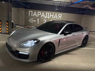 2018 Porsche Panamera 4S II, серебристый, 7100000 рублей, вид 1