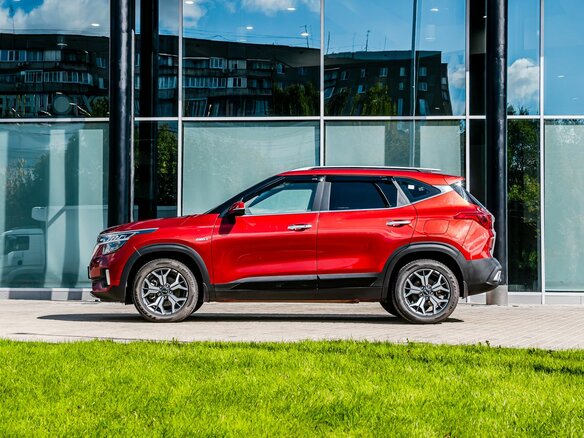 2020 Kia Seltos I, красный, 1770000 рублей - вид 6