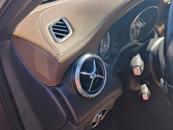 2014 Mercedes-Benz GLA 200 CDI I (X156), коричневый, 1587253 рублей - вид 24