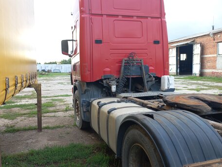 1998 Scania 4-Series, красный, 999999 рублей, вид 3