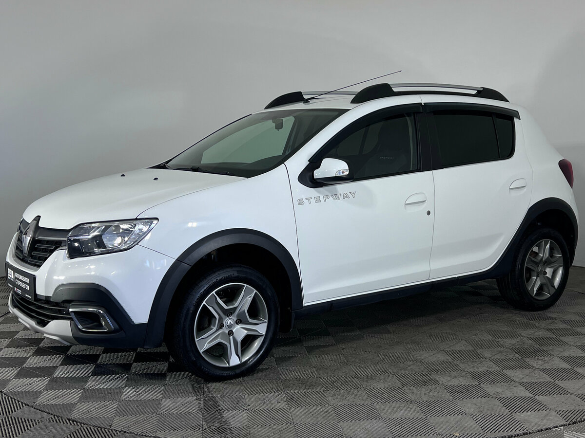 Открыть фотографии: Renault Sandero II Рестайлинг