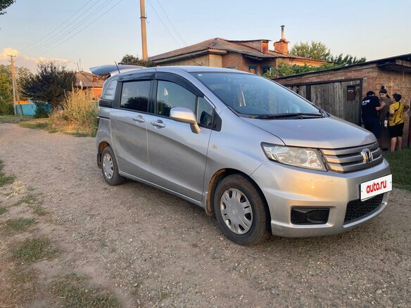 2010 Honda Freed Spike I, серый, 999000 рублей - вид 2
