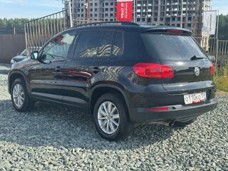 2013 Volkswagen Tiguan I Рестайлинг, чёрный, 899000 рублей, вид 5