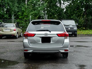 2018 Toyota Corolla Fielder XI (E160, E170) Рестайлинг 2, серый, 1239000 рублей, вид 4