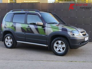 2018 Chevrolet Niva I Рестайлинг, зелёный, 859000 рублей, вид 3