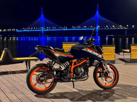 2024 KTM 390 Duke, синий, 590000 рублей, вид 1