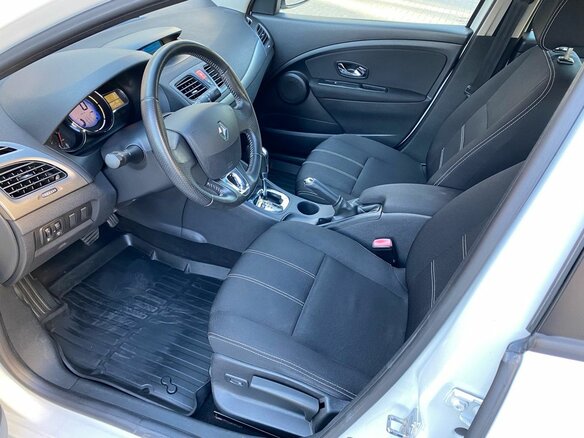 2014 Renault Megane III Рестайлинг, белый, 899000 рублей - вид 8