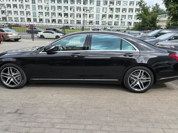 2017 Mercedes-Benz S-Класс 560 VI (W222, C217) Рестайлинг, чёрный, 4350000 рублей - вид 3