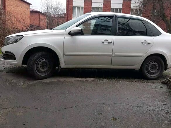 2019 Lada (ВАЗ) Granta I Рестайлинг, белый, 1150000 рублей - вид 5