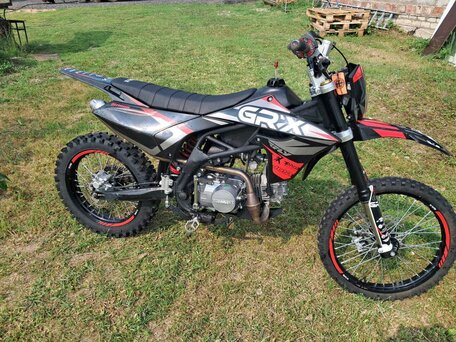 2023 GR GR-X, красный, 80000 рублей, вид 2