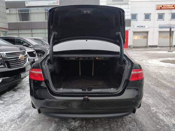 2016 Jaguar XE EcoBoost I, чёрный - вид 8