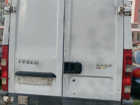 2010 Iveco Daily, белый, 980000 рублей, вид 4