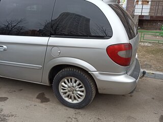 2005 Chrysler Voyager IV Рестайлинг, серебристый, 900000 рублей, вид 4