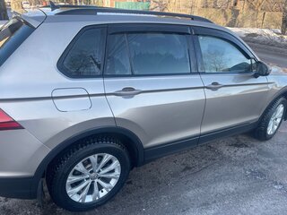 2020 Volkswagen Tiguan II, коричневый, 1650000 рублей, вид 2