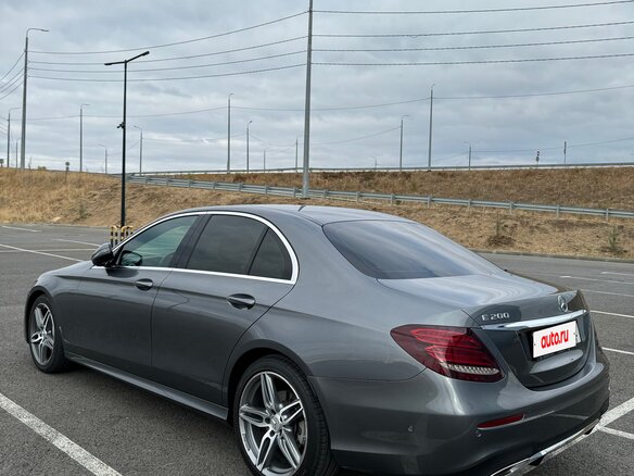 2018 Mercedes-Benz E-Класс 200 V (W213, S213, C238), серый, 3000000 рублей - вид 3