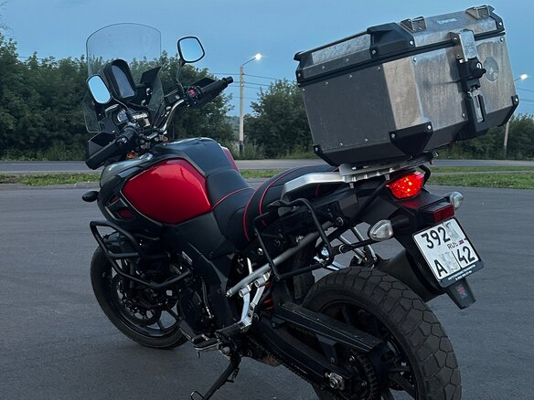 2015 Suzuki V-Strom 1000, красный, 750000 рублей - вид 2