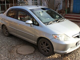 2004 Honda City IV, серебристый, 520000 рублей, вид 3
