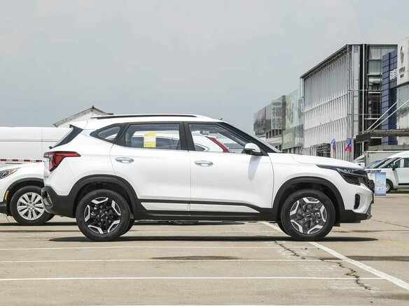 2026 Kia Seltos I Рестайлинг, белый, 2659900 рублей - вид 7