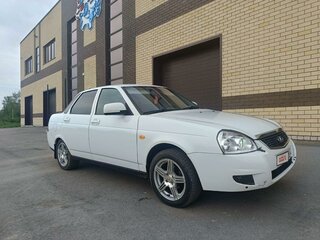 2017 Lada (ВАЗ) Priora I Рестайлинг, белый, 599999 рублей, вид 4