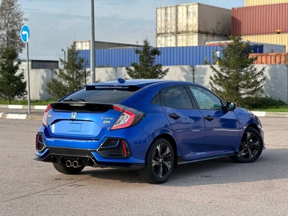 2020 Honda Civic X Рестайлинг, синий, 2150000 рублей - вид 4