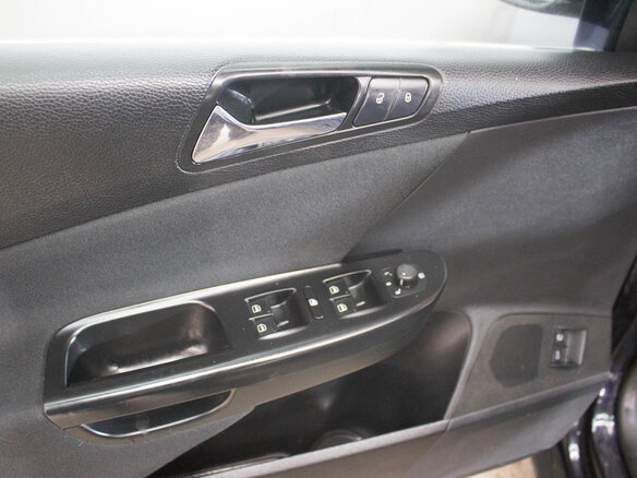 2007 Volkswagen Passat B6, чёрный - вид 9