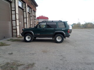 1996 Isuzu Bighorn II, зелёный, 999999 рублей, вид 1