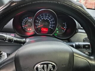 2013 Kia Rio 4-speed III, белый, 1250000 рублей, вид 5
