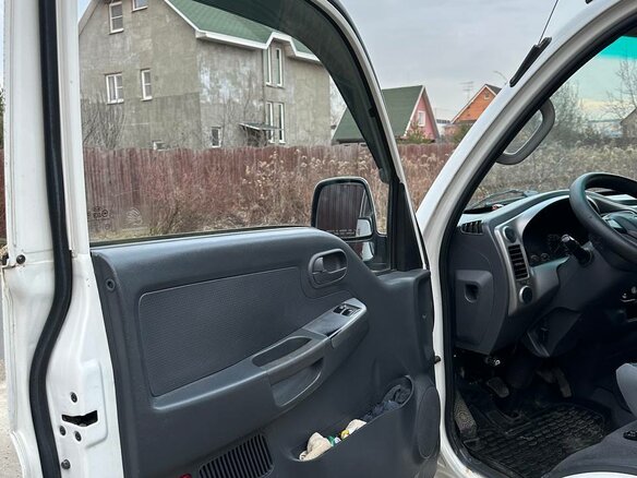 2013 Kia Bongo, белый, 1450000 рублей - вид 7