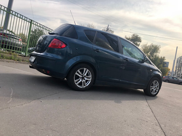 2008 SEAT Toledo III, синий - вид 1