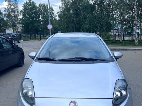 2012 Fiat Punto III Punto, серый, 750000 рублей - вид 1