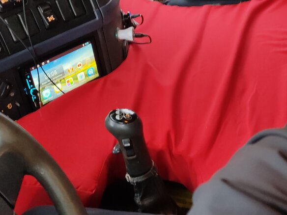 2006 Volvo FM, красный, 3200000 рублей - вид 12