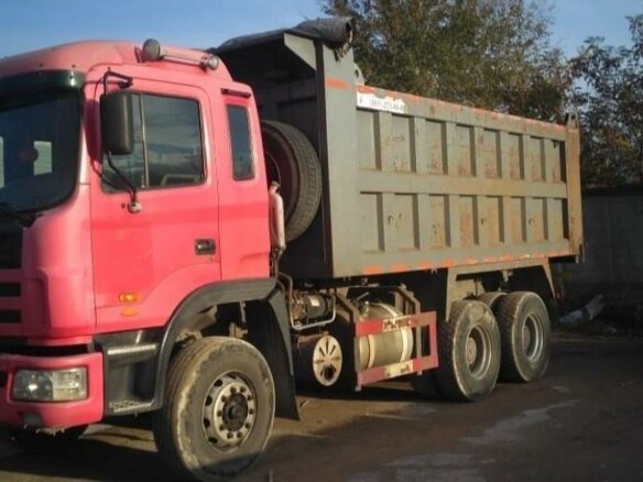 2012 JAC HFC 3252, красный, 2400000 рублей - вид 2
